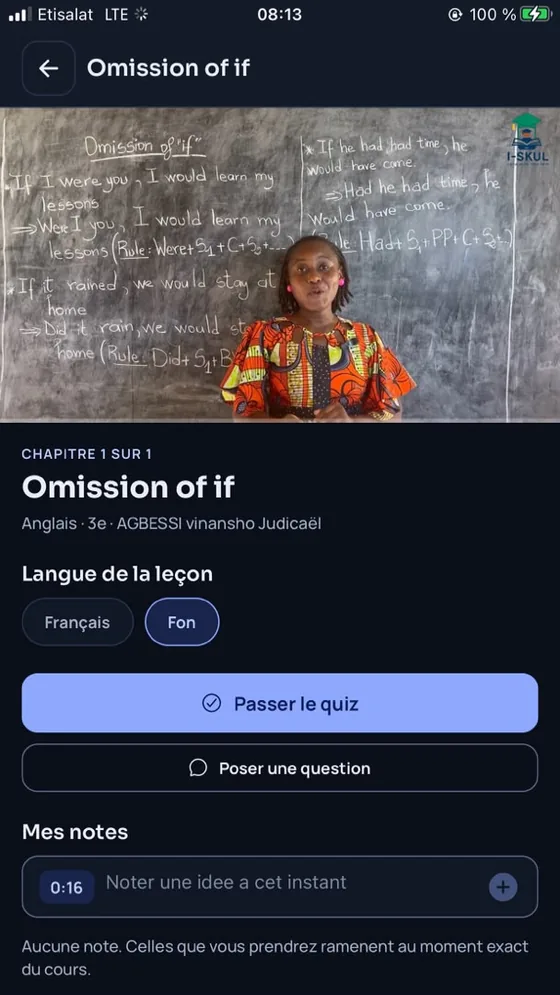 A video lesson on iSkul with a French or Fon language switch, and note-taking timestamped against the video.